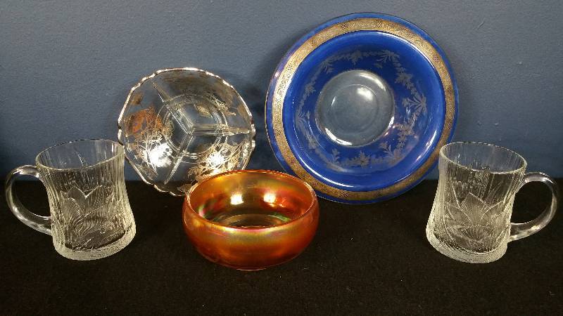 lot 48 image: French Arcoroc Designer Mugs, Carnival Bowl, Silver Glass Relish, More