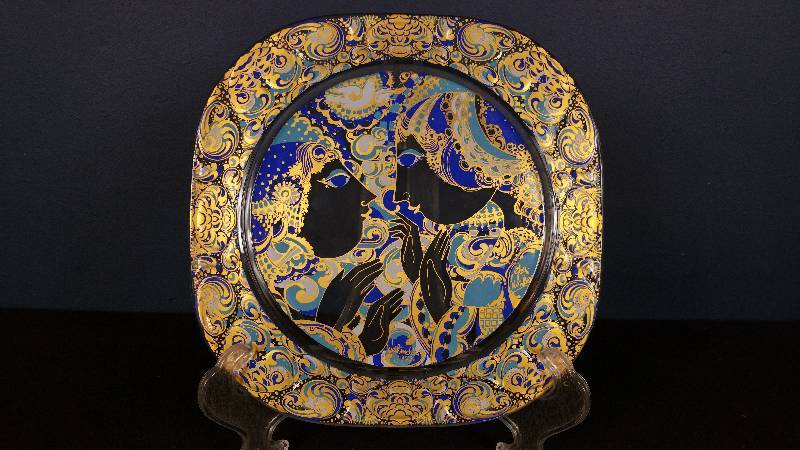 lot 4 image: Rosenthal Bjorn Wiinblad Weihnachten Designer Plate