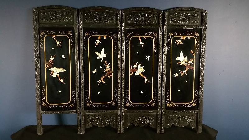 lot 7 image: Carved, Ebonized Half-Sized Dressing Screen