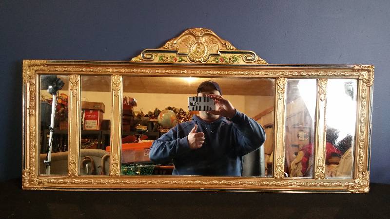 lot 10 image: Gorgeous 1920-30s Gilded Colored Mirror