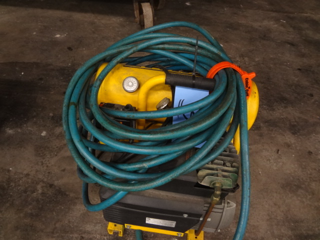 Dewalt Compressor