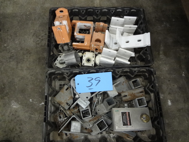 Stanchion Hardware