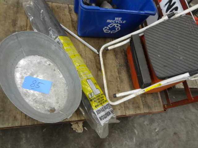 Tin Tub, Insulators, Step, Gas Can