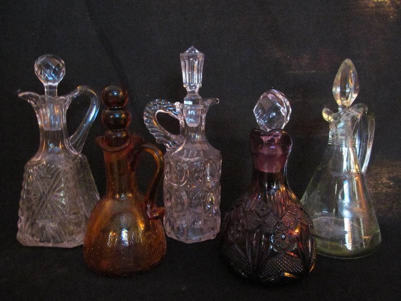 Vinegar Kruet Collection