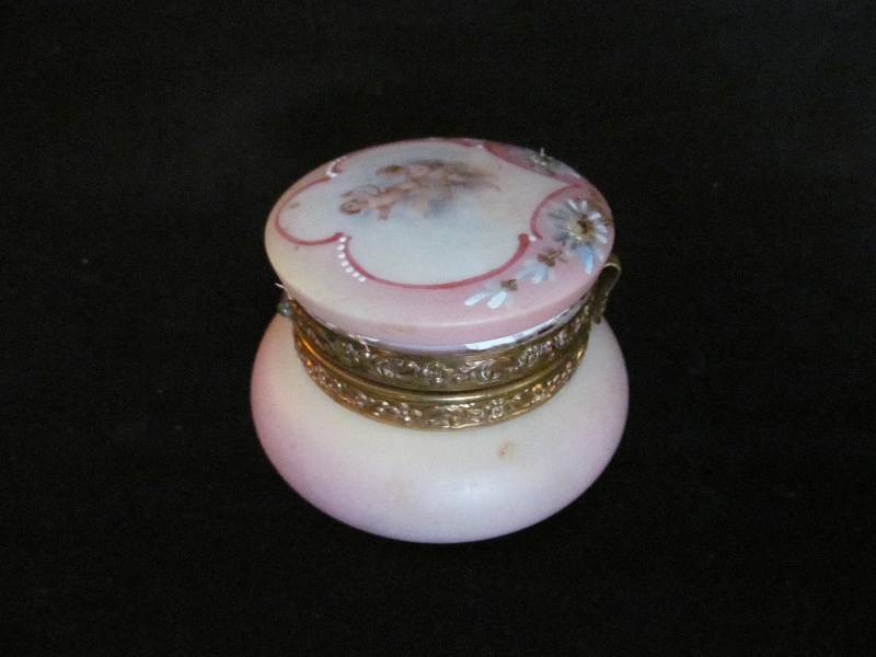 Vintage Glass Jewelery Box