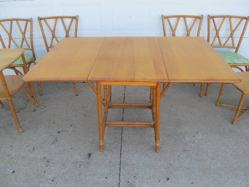 Heywood Wakefield Table & Chairs
