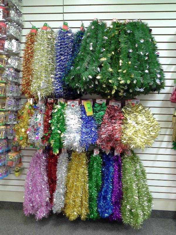 Various assortment of Garland