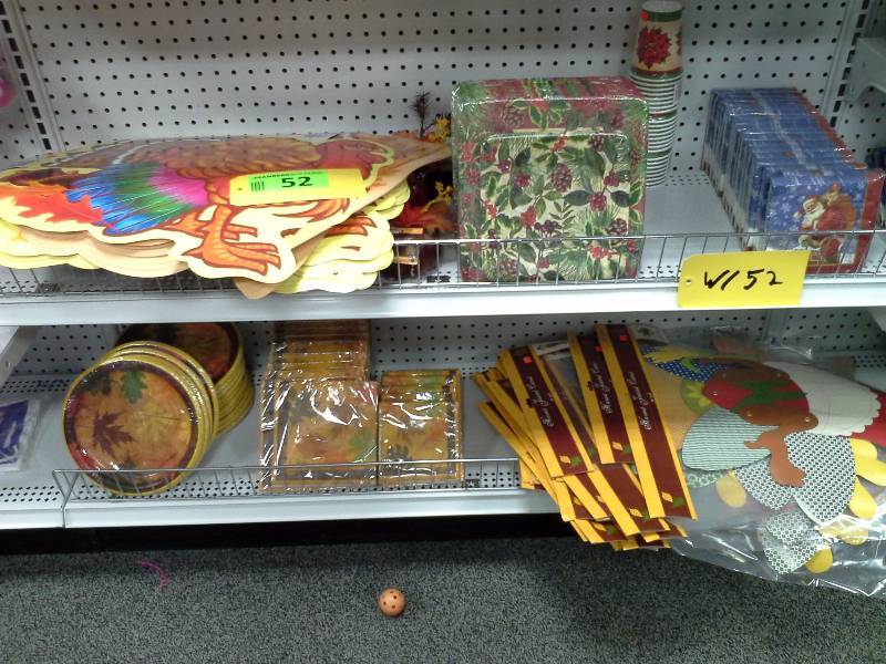 ThanksgivingChristmas decorations and napkins