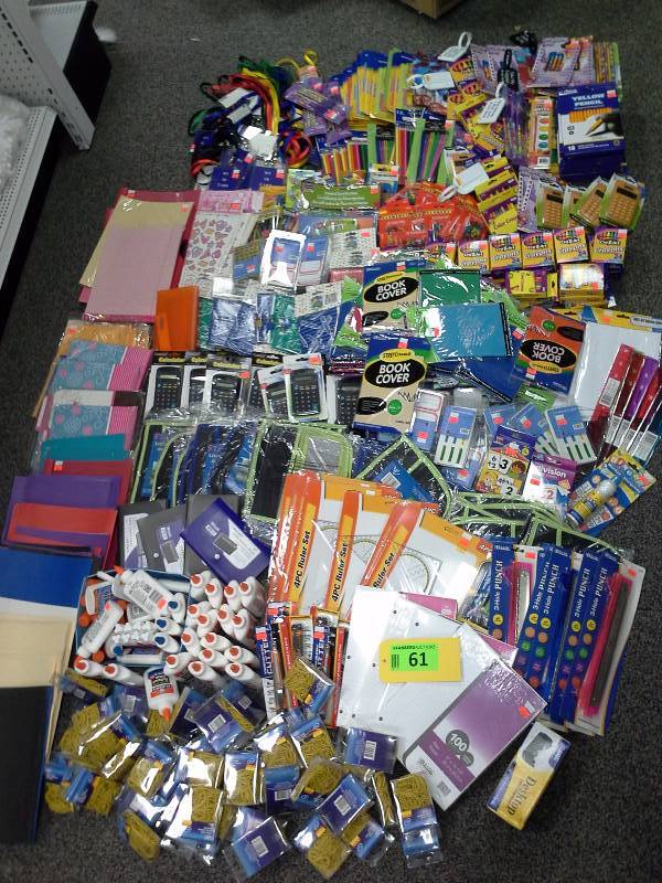 Very large quantity of school supplies