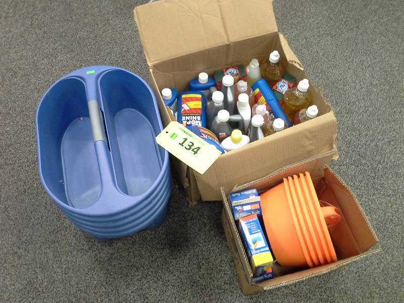 Miscellaneous lot of carriers, floor shine, dish soaps