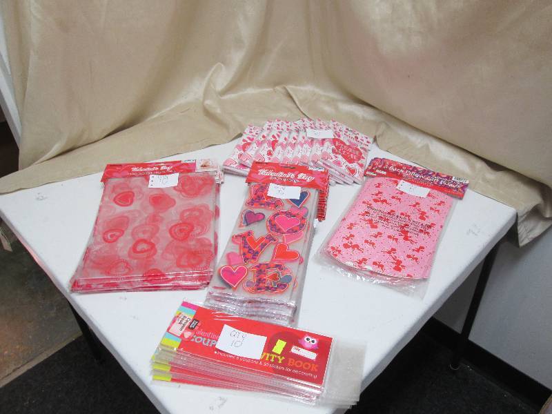 MISC PARTY ITEMS ALL DISPLAYED IN P...