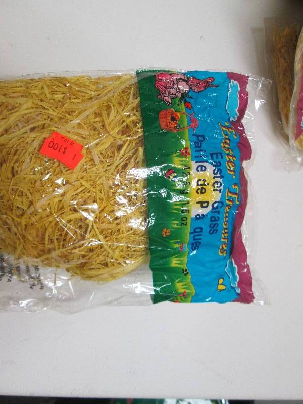 1.5 OZ BAGS OF YELLOW EASTER GRASS ...