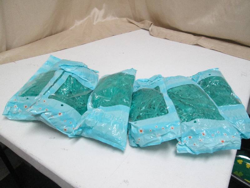 1.5 OZ BAGS OF GREEN EASTER GRASS Q...