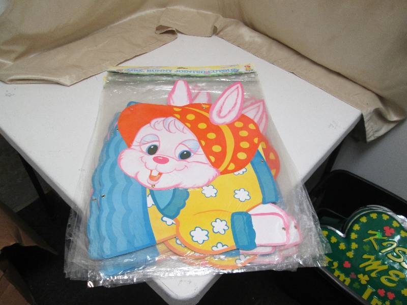 8 MRS. BUNNY JOINTED CUTOUTS...