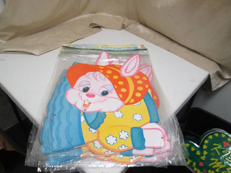 8 MRS. BUNNY JOINTED CUTOUTS...