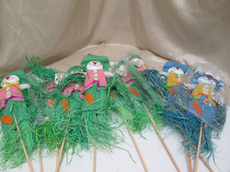10 RABBITS ON STICKS ...