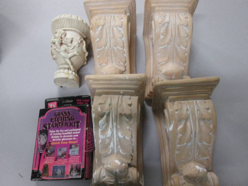 4 Plaster cornices, 1 cherub cornic...