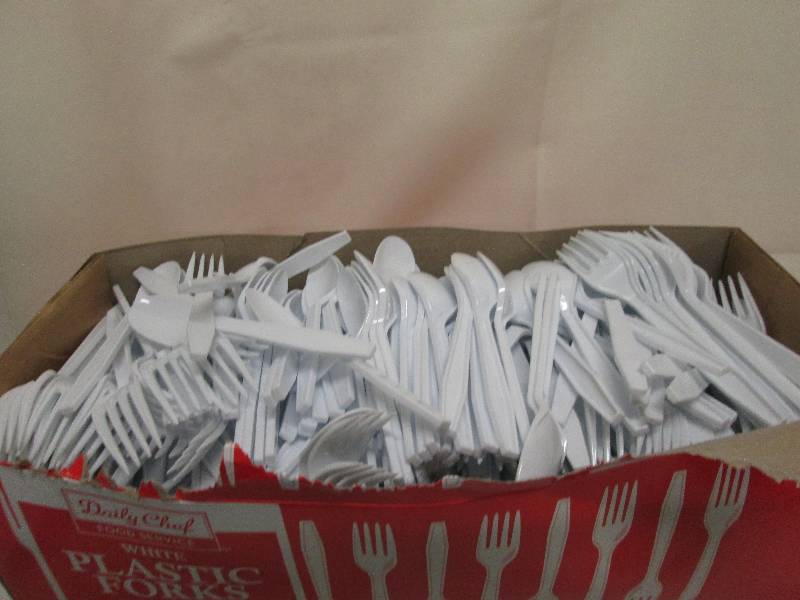 Box of plastic forks & spoons...