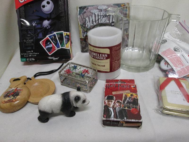 Mixed lot Uno Game in collector ti...