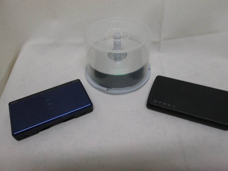 Nintendo DS lite, Dynex 3.0 2.5 SA...
