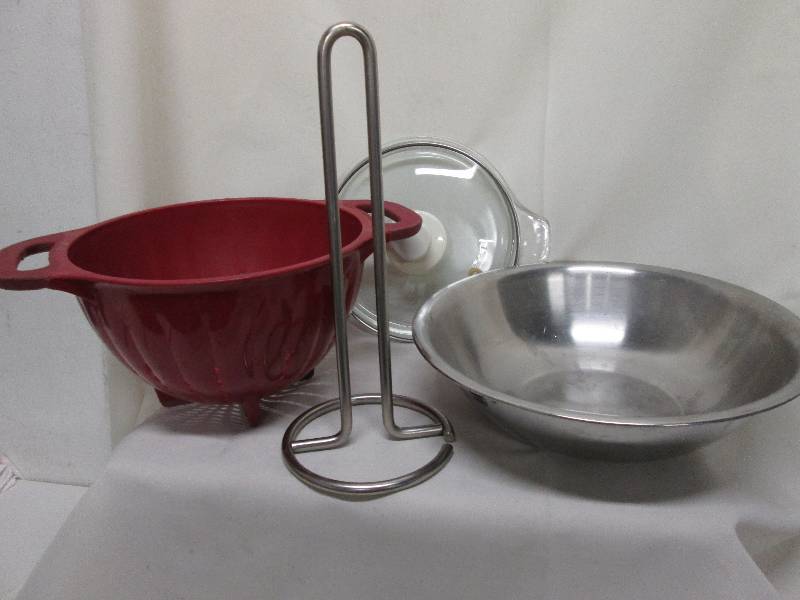 Large red collander, Stainless pape...
