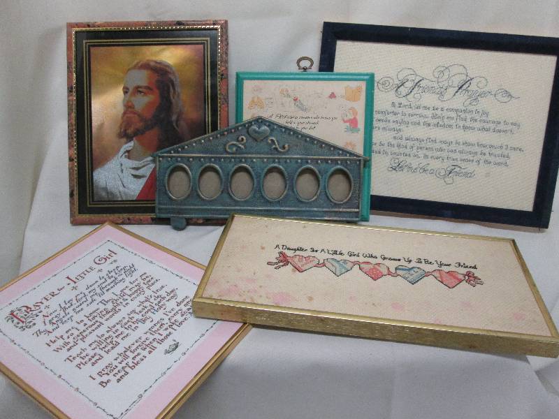 Assorted wall decor including 2 cro...