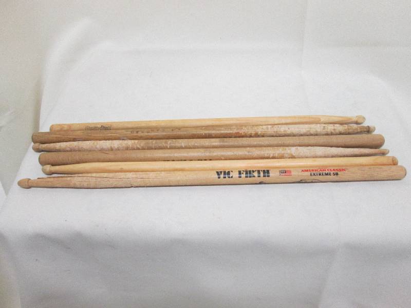 6 drumsticks...