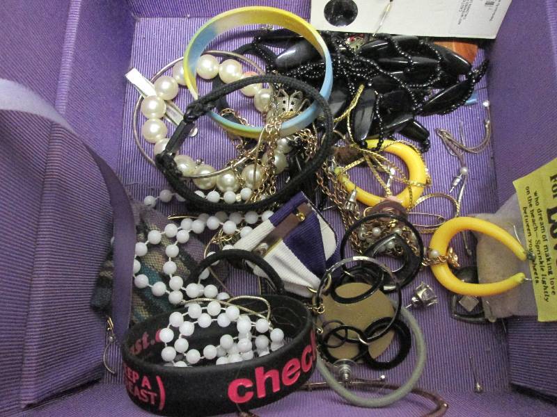 Assorted jewelry in case...