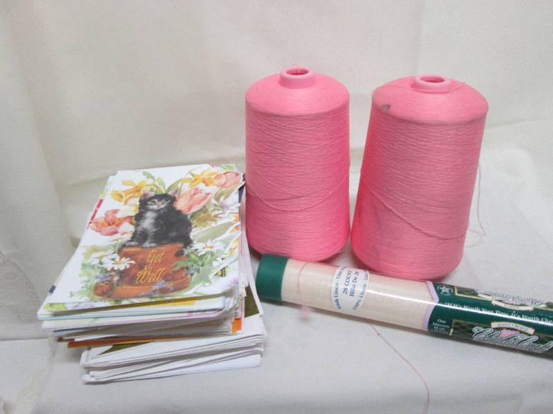 Assorted greetingnote cards, 2 lar...