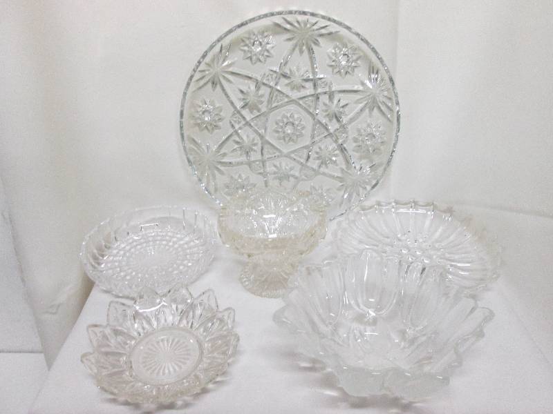 Beautiful collection of cut glasswa...
