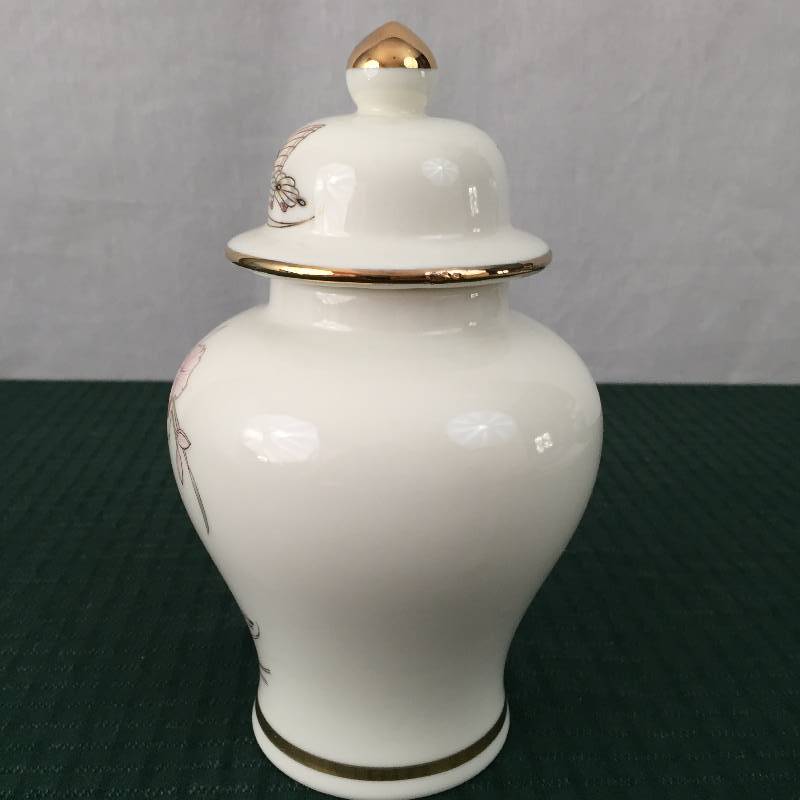 Vintage 1960s Japanese Fine China Porcelain Famille Temple Ginger Jar Urn with Gold Butterfly & Pink Orchid Flower Motif Excellet