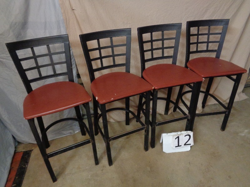 4 Hightop Chairs  Bar Stools