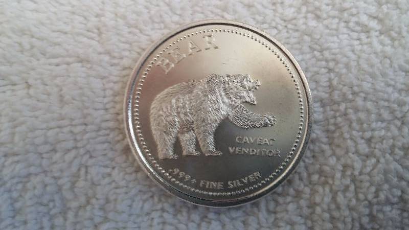 Bulls and Bears Silver Round