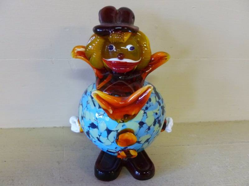 lot 17 image: Murano Art Glass