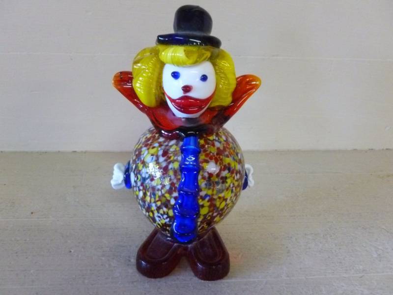 lot 18 image: Murano Art Glass