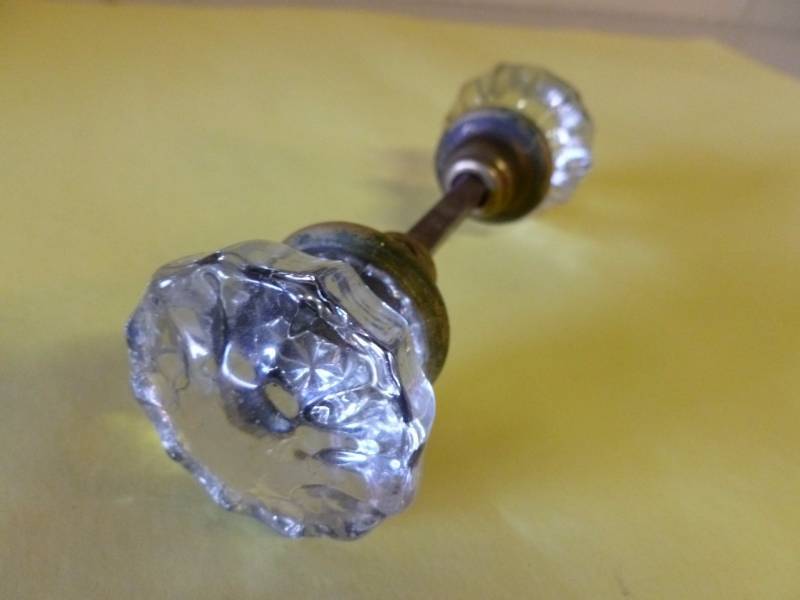lot 22 image: Antique Doorknob