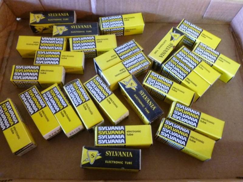 lot 30 image: Vintage Radio Tubes