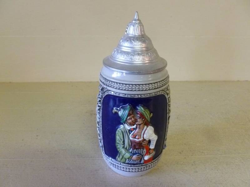 lot 43 image: Beer Stein
