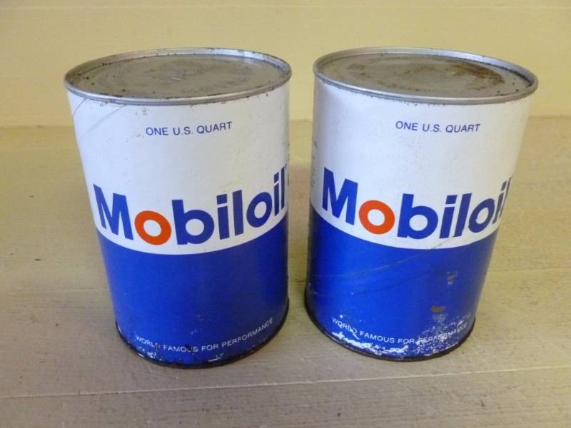 lot 57 image: Vintage Oil Cans