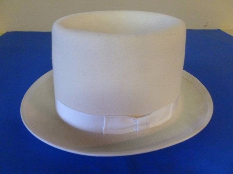 lot 73 image: Felt Hat