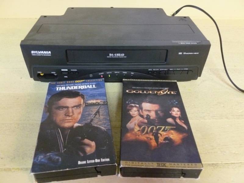 lot 107 image: VCR Player