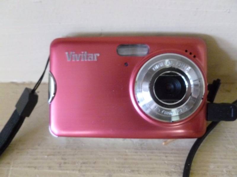 lot 206 image: Digital Camera