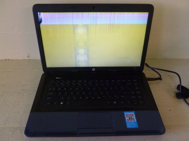 lot 218 image: HP Laptop