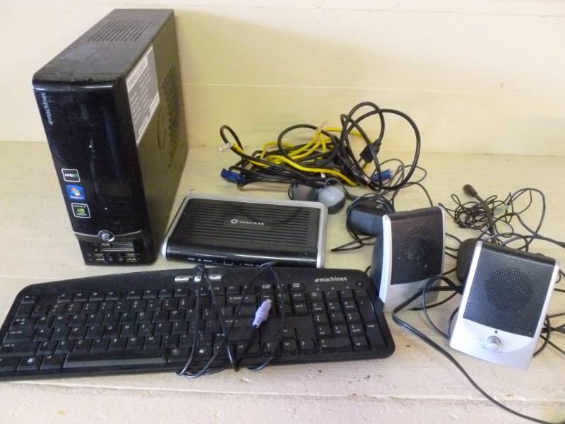 lot 219 image: Computer