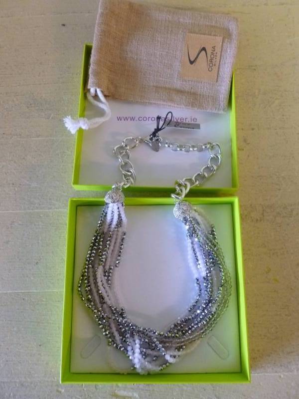 lot 222 image: Jewelry