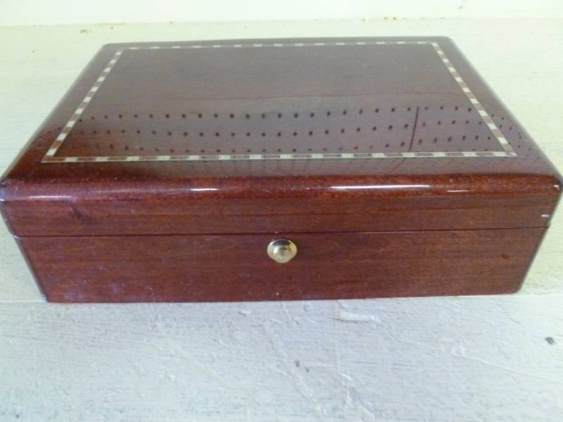 lot 266 image: Jewelry Box