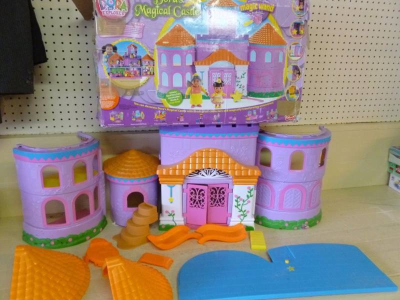 lot 270 image: Dora Toy