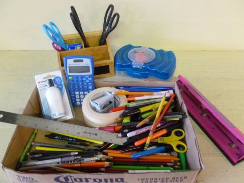 lot 299 image: Office Items