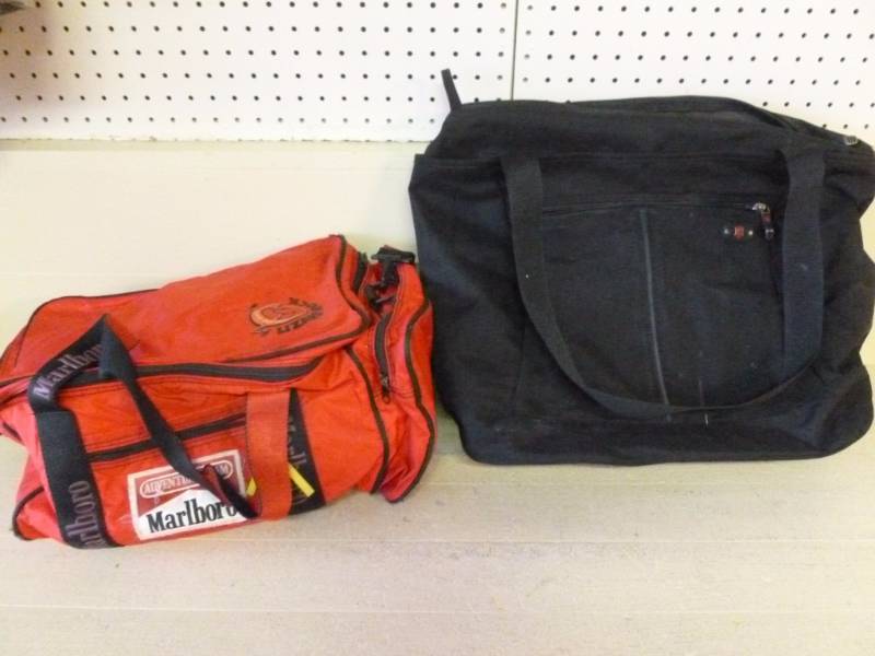 lot 321 image: Travel Bag
