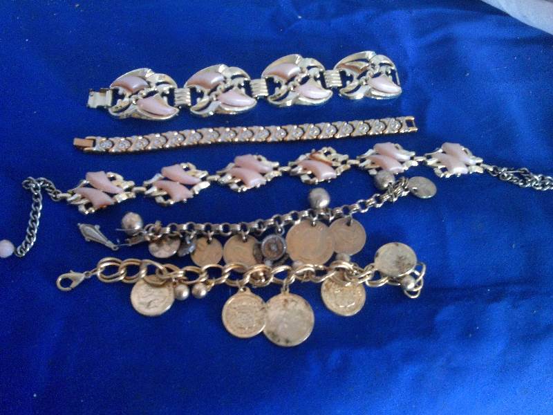 vintage jewlery